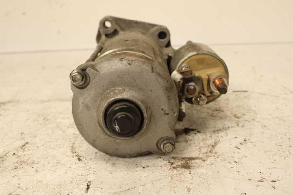 DEMARREUR VOLVO 2.0i - Vue 3